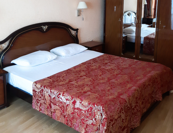 Люкс 2-местный 2-комнатный Люкс с балконом корп."Б" - ЛОК «Горный Воздух» Лоо