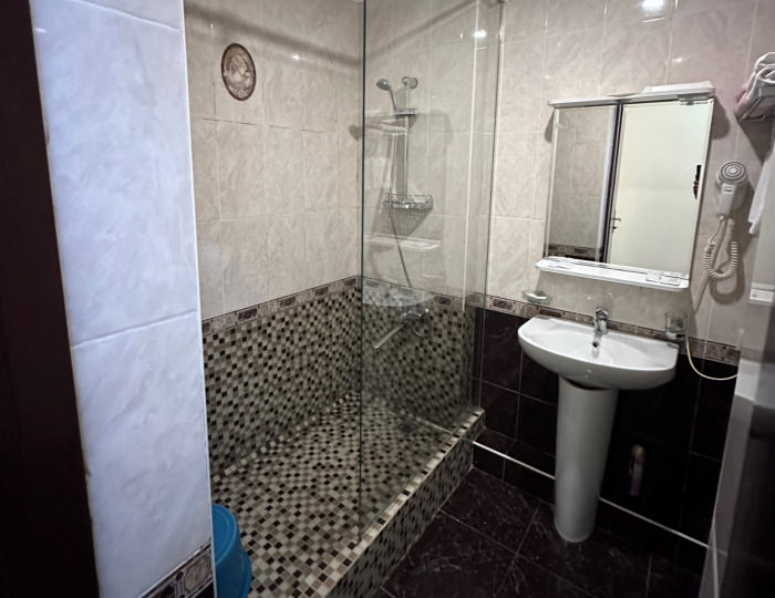 Стандарт 2-местный 1-комнатный без балкона корпус &quot;Б&quot; - ЛОК «Горный Воздух» Лоо