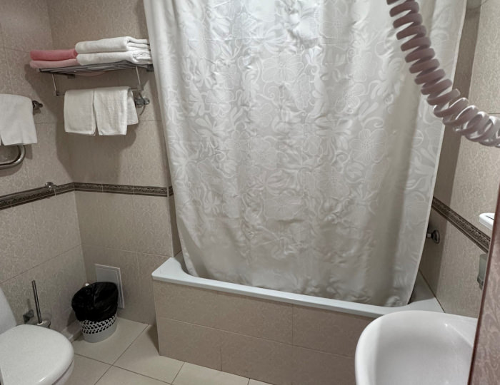 Стандарт 2-местный 1-комнатный без балкона корпус &quot;Г&quot; - ЛОК «Горный Воздух» Лоо