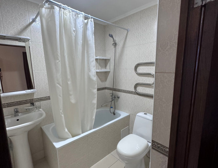 Стандарт 2-местный 1-комнатный без балкона корпус &quot;Г&quot; - ЛОК «Горный Воздух» Лоо