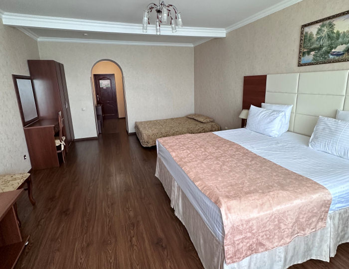 Стандарт 2-местный 1-комнатный ПК корпус Б - ЛОК «Горный Воздух» Лоо