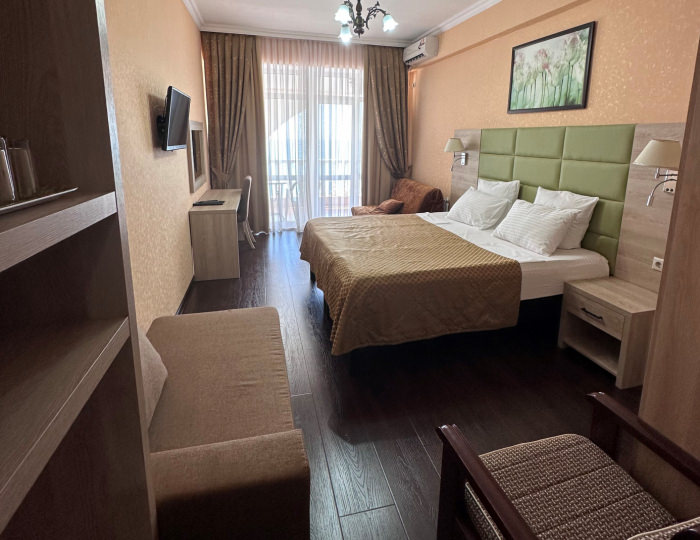 Стандарт 2-местный 1-комнатный с балконом с видом на море корп. "Б" - ЛОК «Горный Воздух» Лоо