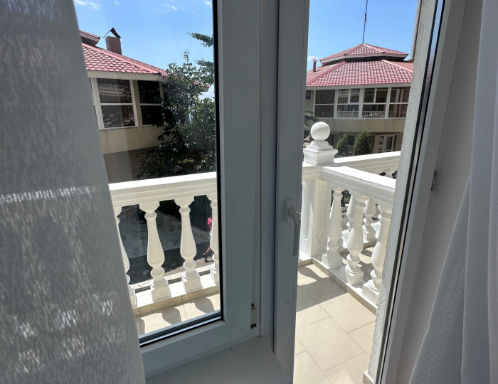 Стандарт 2-местный 1-комнатный с балконом (вид на морскую сторону) корпус &quot;В&quot; - ЛОК «Горный Воздух» Лоо